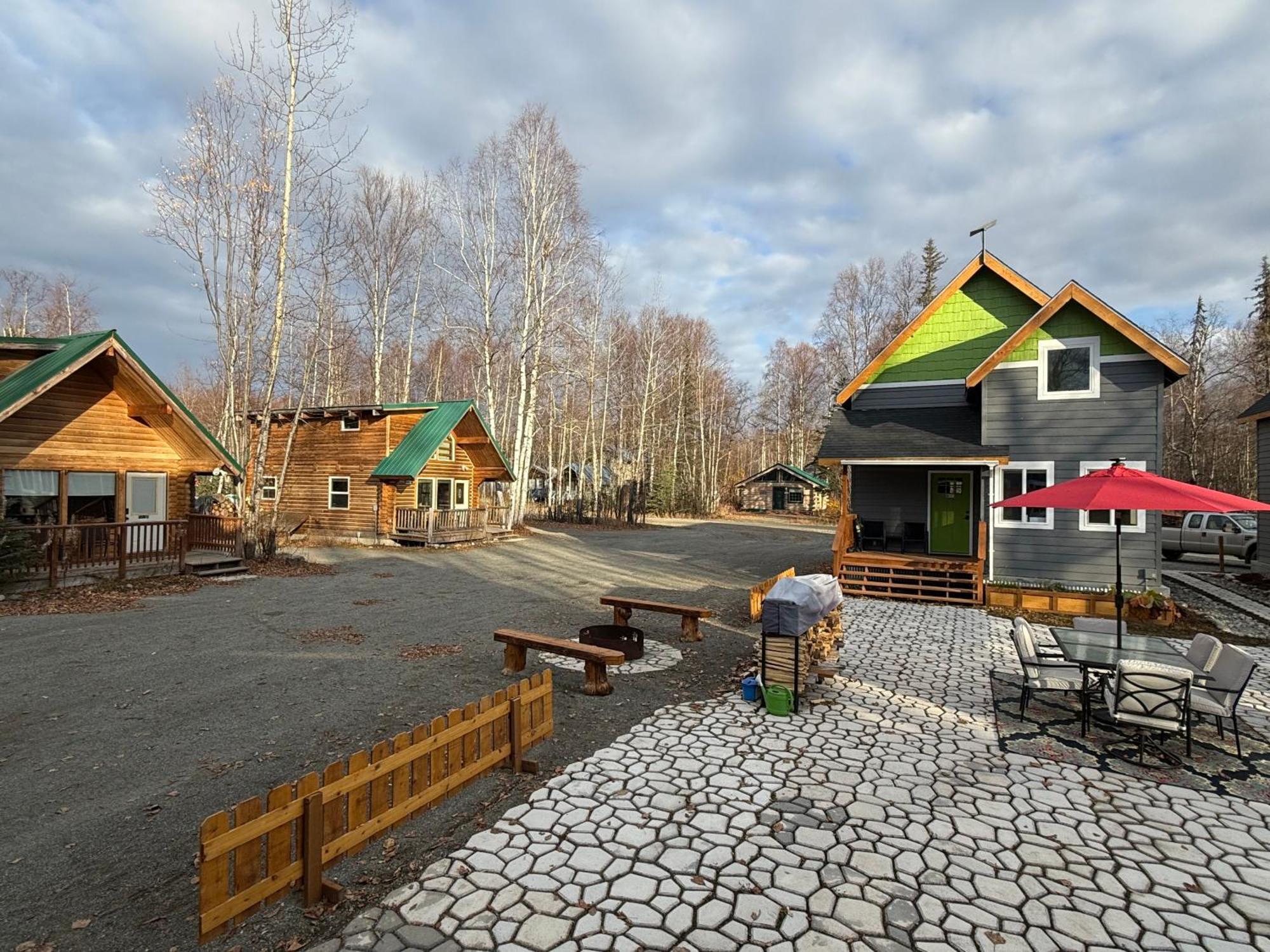 Talkeetna Log Cabin With Hot Tub Unit 2 Eksteriør billede