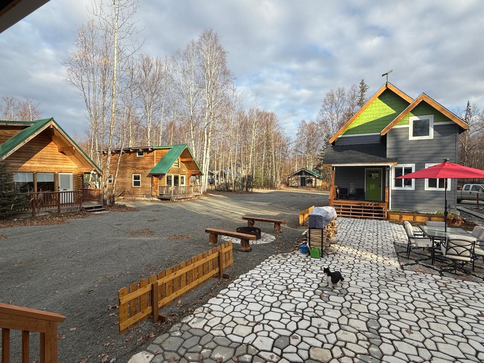 Talkeetna Log Cabin With Hot Tub Unit 2 Eksteriør billede